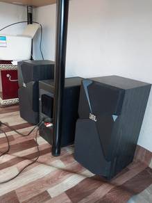 JBL Studio 130 Stereo Bookshelf Speakers