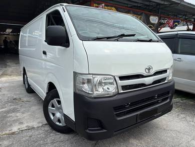 Toyota Hiace in Jalan Kuching, KUL