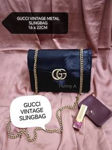 Gucci Vintage Slingbag 