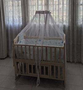 Pinewood Multifunctional Baby Crib/Cot