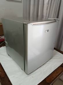 XMA 50L mini peti sejuk