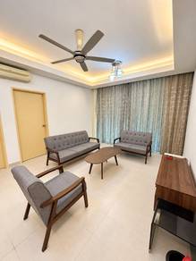 Condominium For Rent in The Peak Suites