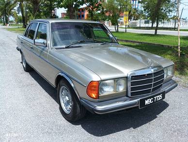 Mercedes Benz 200  in Seriab, PLS