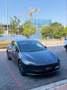Tesla Model 3 LONG RANGE AWD in Johor Bahru, JHR
