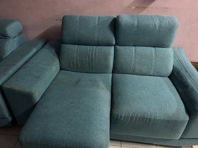 Sofa to let go
