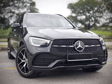 Mercedes Benz GLC300 300 4MATIC AMG LINE in Sungai Besi, KUL