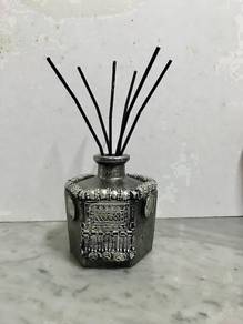 Solid Metal Base Reed Diffuser  (Arabic Design)