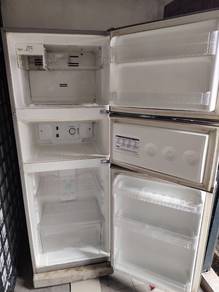 Fridge Peri sejuk