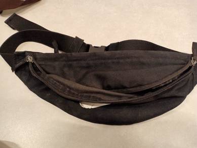 Nike Pouch Bag