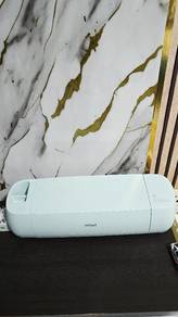 Cricut Explore 3 (like new)