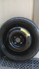 spare tyre donut tyre