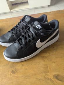 NIKE Court Royale 2 men uk 8 (used once)