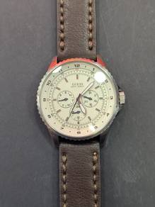 GUESS W11172G4 Watch
