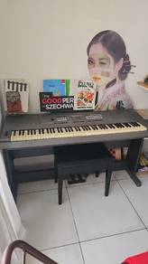 Yamaha KBP-500 electronic keyboard 