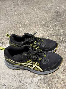 kasut hiking asics US10 28cm