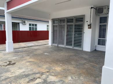 Semi-Detached House For Sale in Tanjong Minyak,MLK