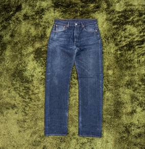 Levi’s 501 sz 34)