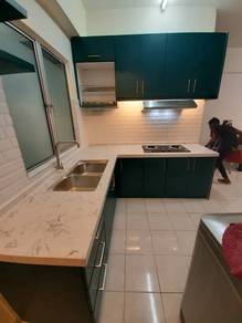 Kitchen cabinet refrigerator cabinet