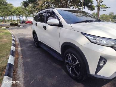 Perodua Aruz AV in Kajang, SGR