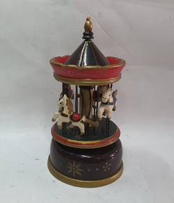 Vintage Carousel Merry-Go-Round Music Box Carved W