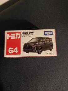 Takara tomy toyota voxy