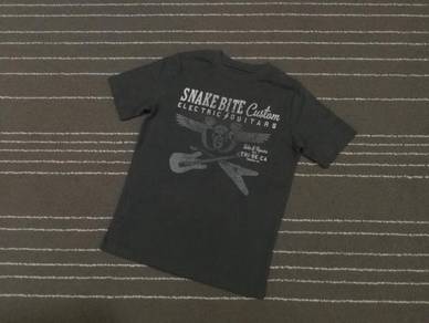 SNAKE BITE CUSTOM GUITAR kids tee saiz S (6-7)