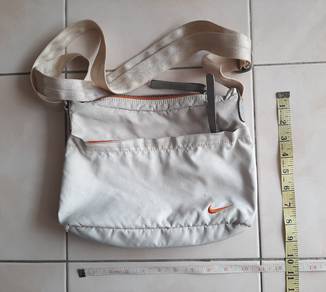 Sling Nike