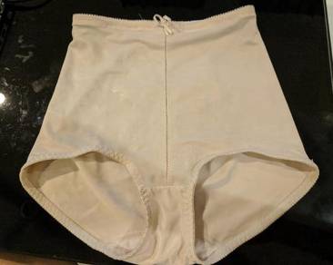 Ladies Girdle golden flower brand
