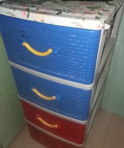 Laci 4 tingkat