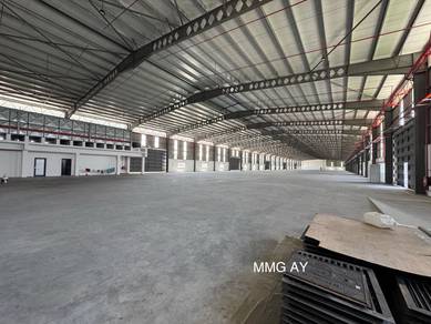 Warehouse / Factory For Sale in Jeram,SGR