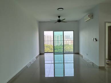 Condominium For Rent in The Holmes
