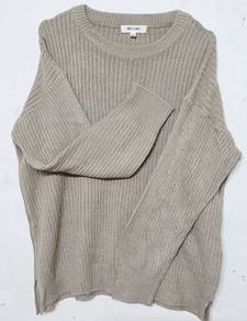 Ribbed Sweater 