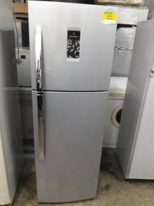 Peti Sejuk 2 Pintu Recon Freezer Fridge Electrolux