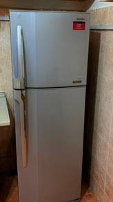 Toshiba 209L Refrigerator
