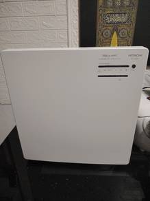 HITACHI Air Purifier like new