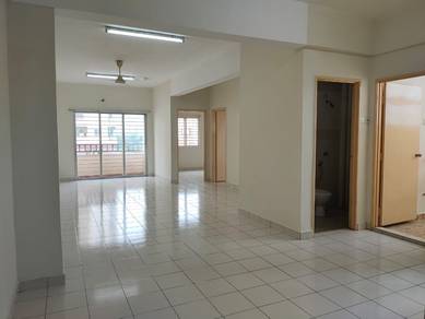 Condominium For Sale in Vista Mutiara
