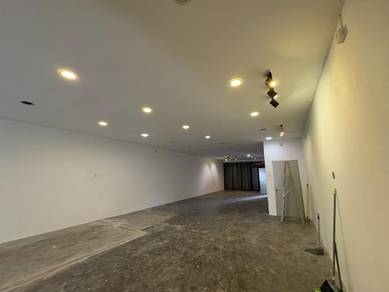 Shop lot For Rent in Bandar Botanic,SGR