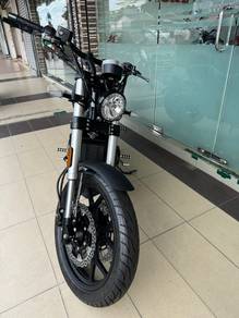 Momos Daytona 250 Cafe Racer