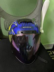 Helmet to letgo