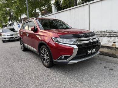 Mitsubishi Outlander 2.0 AWD in Bayan Lepas, PNG