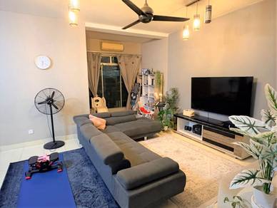 Condominium For Sale in Villa Park