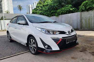 Toyota Yaris E in Bandar Perda, PNG