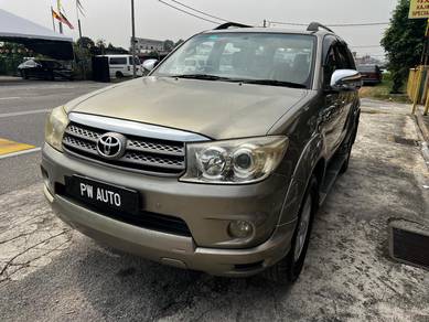 Toyota Fortuner V TRD SPORTIVO in Kajang, SGR