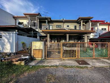 2-storey Terraced House For Sale in Seri Kembangan,SGR