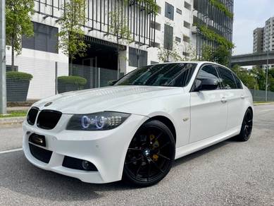 BMW 320i 20i SPORTS in Old Klang Road, KUL