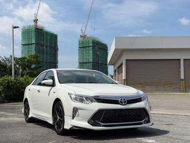 Toyota Camry HYBRID in Johor Bahru, JHR