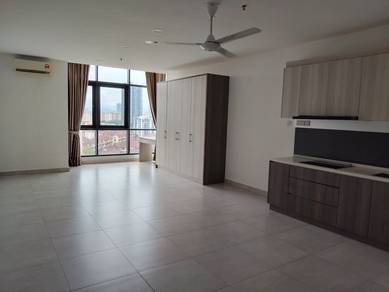 Studio For Sale in Queensville
