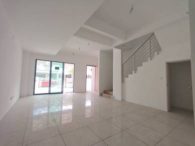 2-storey Terraced House For Sale in Simpang Ampat,PNG