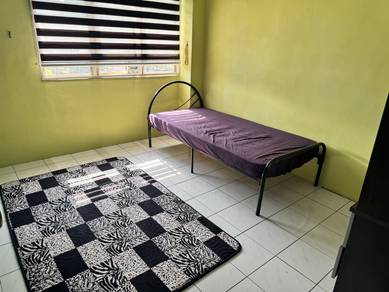 Room in Shah Alam, SGR
