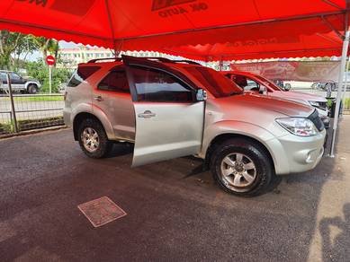 Toyota Fortuner V in Kuching, SWK